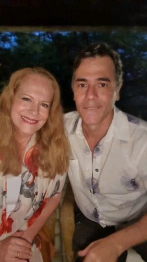 Lucinha Lins Instagram - Vcs estão prontos pra isso?!
No dia 16 de Maio, em pleno Mês das Mães, @lucinhalinsoficial e @linsclaudio , mãe e filho, estarão no palco da @salanelsonoficial , em Niterói, acompanhados do pianista @heberthsouza .

Imperdível!