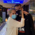 Lucinha Lins Instagram - Encontrar @nicolasiri5 ontem, na estréia da minha peça, foi poder matar um pouco das saudades que sinto de tantos amigos queridos. Que alegria!