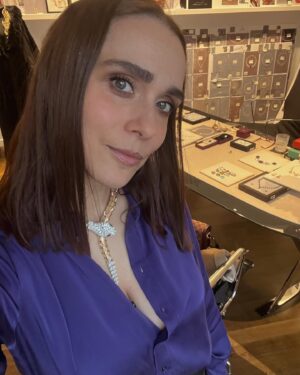 Lucrezia Guidone Instagram - Incredible day in Roma bella with the one and only @lucia_silvestri 💚 Thank you Lucia for sharing with me the powerful energy of your passion and creativity 🐍 

@bulgari