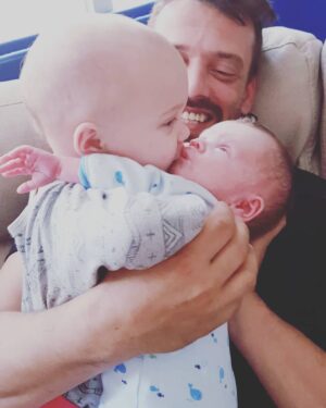 Lucy Dubinchik Instagram - נשיקה ראשונה