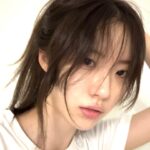 Luda Instagram - 여름 되니까 앞머리 갖고 싶은데@@🐸