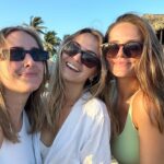 Ludivine Reding Instagram – Mes 27 ans pouvaient pas mieux commencer 🎂🐬☀️