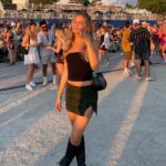 Ludivine Reding Instagram – Les amis à Osheagaaa💚💐🌴

merci @evenko 🫶🏻