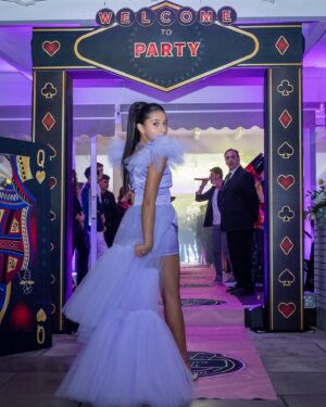 Ludovica Nasti Instagram - esattamente in questo momento stava per iniziare questo party magnifico.
💘

⛩:@vision_events_wedding 
🎉🥇:@nicolapezzellaofficial 
🎆:@thisisloveventboutique 
💃🏻:@gastonbot 
🎤🎼:@nartagency 
📸: @fabiomarinofilms 
👗: @miss_unike_ 
💄: @francescoamatucci 
💆🏻‍♀️: @montellaparrucchieri
🎂: @zuccherovanilla