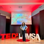 Ludovica Gargari Instagram - Ieri ho tenuto il mio primo #TEDTALK il tema era “Think Outside the Box” 📦! Ho iniziato a pensare alla prima volta che io abbia agito fuori dagli schemi ma soprattutto a consigli utili che avrei dato alla me stessa di 10 anni fa . da qui il titolo “La scintilla, dove meno te l’aspetti” Non vedo l’ora di condividere il video integrale con voi ❤️ Un grazie speciale a chi era presente ieri, e chi semplicemente con un “brava Lulù” mi è stato accanto ❤️