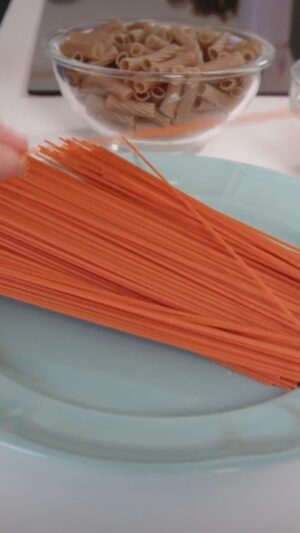 Ludovica Gargari Instagram - Per gli amanti della pasta 😍 

#LulùPensaciTu ogni lunedì alle 21:00 su #FoodNetwork #Canale33