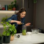Ludovica Gargari Instagram - Vi racconto di me 🌸 e del mio lavoro ! in 10 punti, i più importanti ! 1. Ciao Sono Lulù e sono una Chef Digitale, amo cucinare in modo “sano” e quotidiano, presto attenzione agli ingredienti, alla provenienza, alla stagionalità e aggiungo un tocco di tecnica e creatività 2. . Altri invece mi ricorderanno come “Livietta” di “Provaci ancora prof”, ebbene sì, perché ho un passato da attrice,dal 2005 ha fatto parte di diverse serie tv e film al cinema (Ex, Giovanni Falcone, Una buona stagione, 2 imbroglioni e mezzo…..) 3. il cibo è diventato per me da nemico, ad amico tramite un percorso lungo che va da sopravvivenza, studio, passione fino a lavoro. Nel 2019, ho mi sono diplomata all’Alma la scuola internazionale di cucina italiana, del maestro Gualtiero Marchesi. 4. da Ottobre 2019 a Marzo 2020 a Milano in stage al “Seta by Antonio Guida” al Mandarin Oriental, sperimentando le diverse partite 5. Nel 2019 sono riuscita a dare un filo conduttore a questo percorso attraverso la pubblicazione del mio primo libro, “Nient altro che La verità “In cui la mia infanzia , la passione per la scrittura , e il cibo trovano finalmente la loro unione. 6. durante la pandemia ho lavorato nella start up Al.ta cucina come recipe producer. 7. Ho sperimentato i social come mezzo di comunicazione e ho pubblicato il mio primo libro di cucina edito da Gribaudo “Farfalle nello stomaco piatti fatti con amore” 8. nel 2022/23 ho fatto 2 programmi televisivi “Lulù Artusi e l’arte di mangiar bene” per FoodNetwork e “Lodo e Lulù” per GamberoRosso 9. Ho iniziato a tenere dei corsi di cucina amatoriali e realizzare cookingshow anche all’estero! 10. Ma qualcosa bolle in pentola e vedrete molto presto !