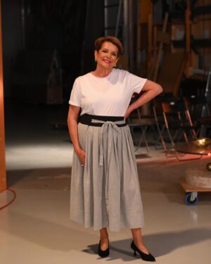 Luísa Castel-Branco Instagram - As segundas de manhã saio sempre muito divertidas!
@doisas10tvi @bigbrothertvi  Saia- @sew_marta 👏👏👏👏