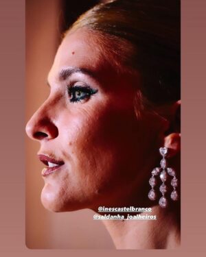 Luísa Castel-Branco Instagram - ELA! A minha princesa! A minha luz!🙏❤️. @inescastelbranco @tvioficial @gala.de.aniversario.tvi