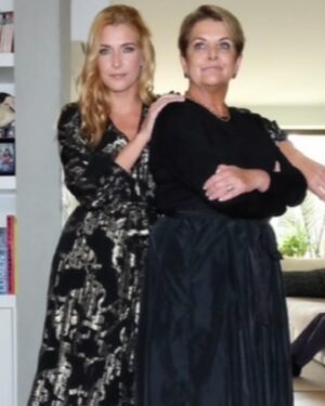 Luísa Castel-Branco Instagram - Ela   Eu = AMOR  @inescastelbranco  #amordemae
