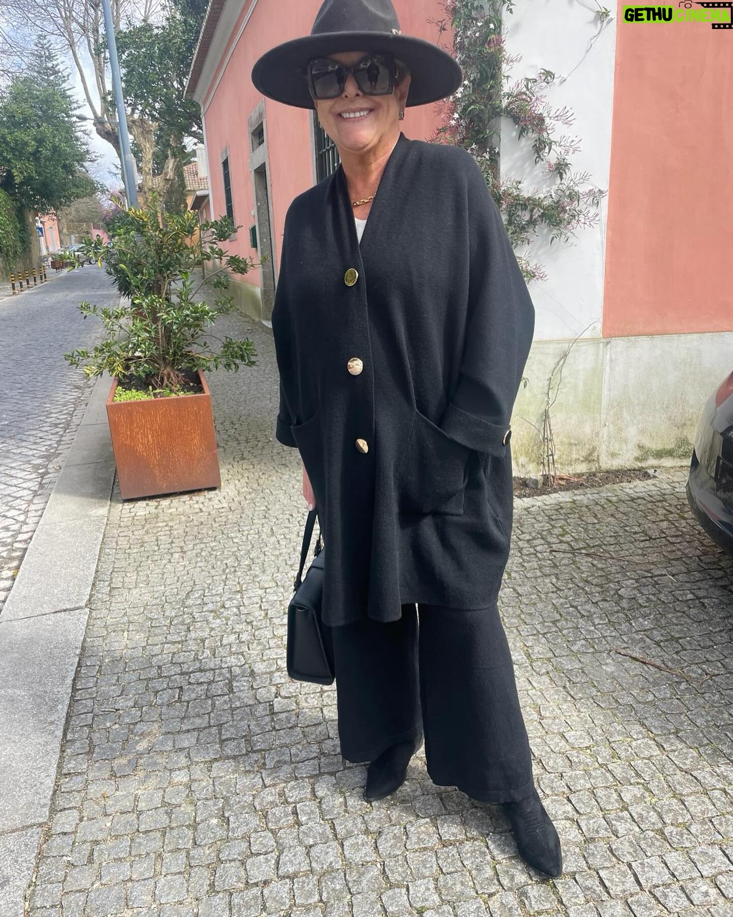 Luísa Castel-Branco - 1.6K Likes - Sintra, hoje a namorar❤️. @caju_clothingstore @fabricadosoculos_artedoolhar