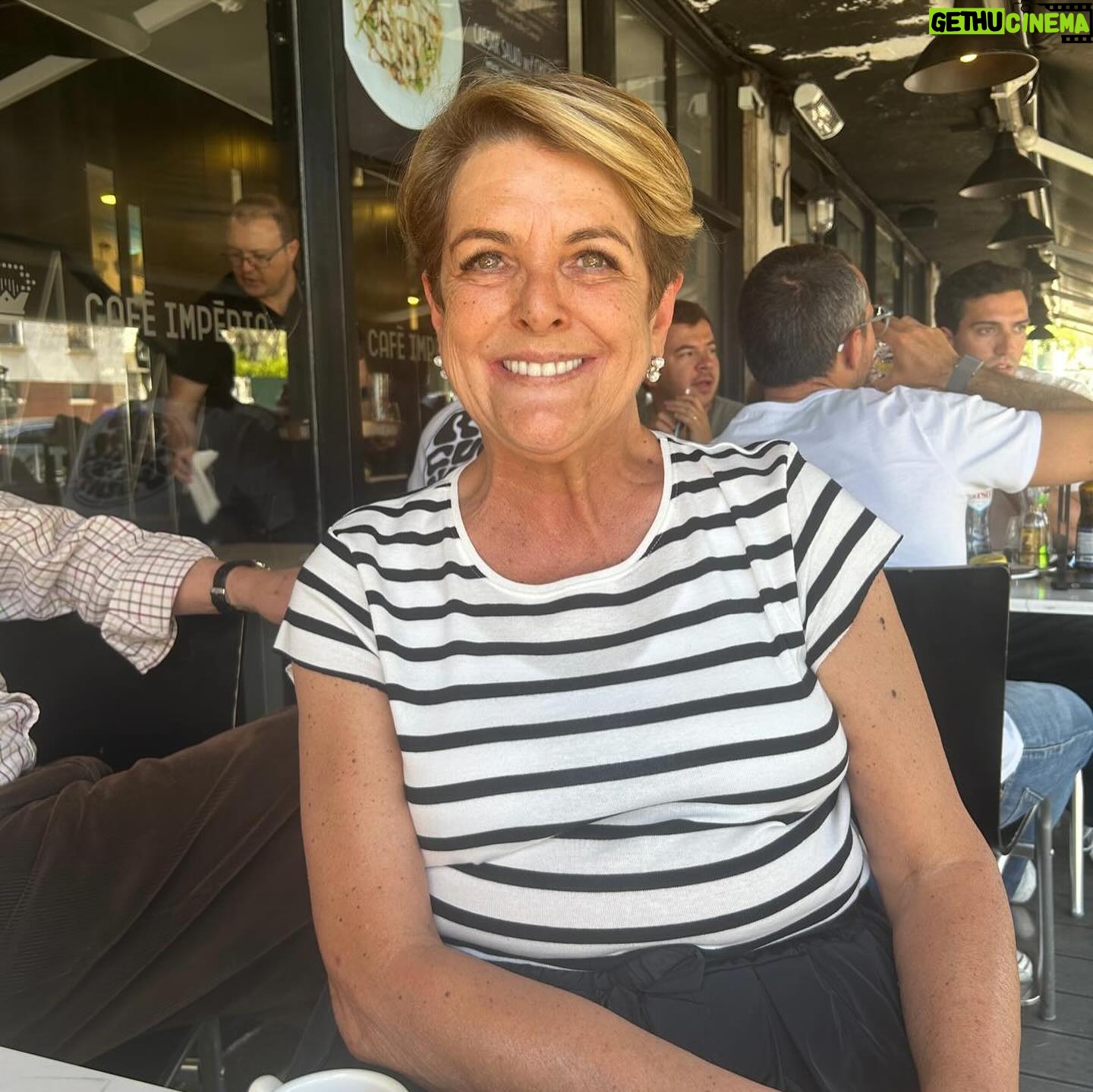 Luísa Castel-Branco - 6.6K Likes - Hoje faço 70 anos! Aqui com os primeiros amores da minha vida! Logo estarei com os netos todos❤️❤️❤️❤️❤️🙏🙏🙏🙏🙏