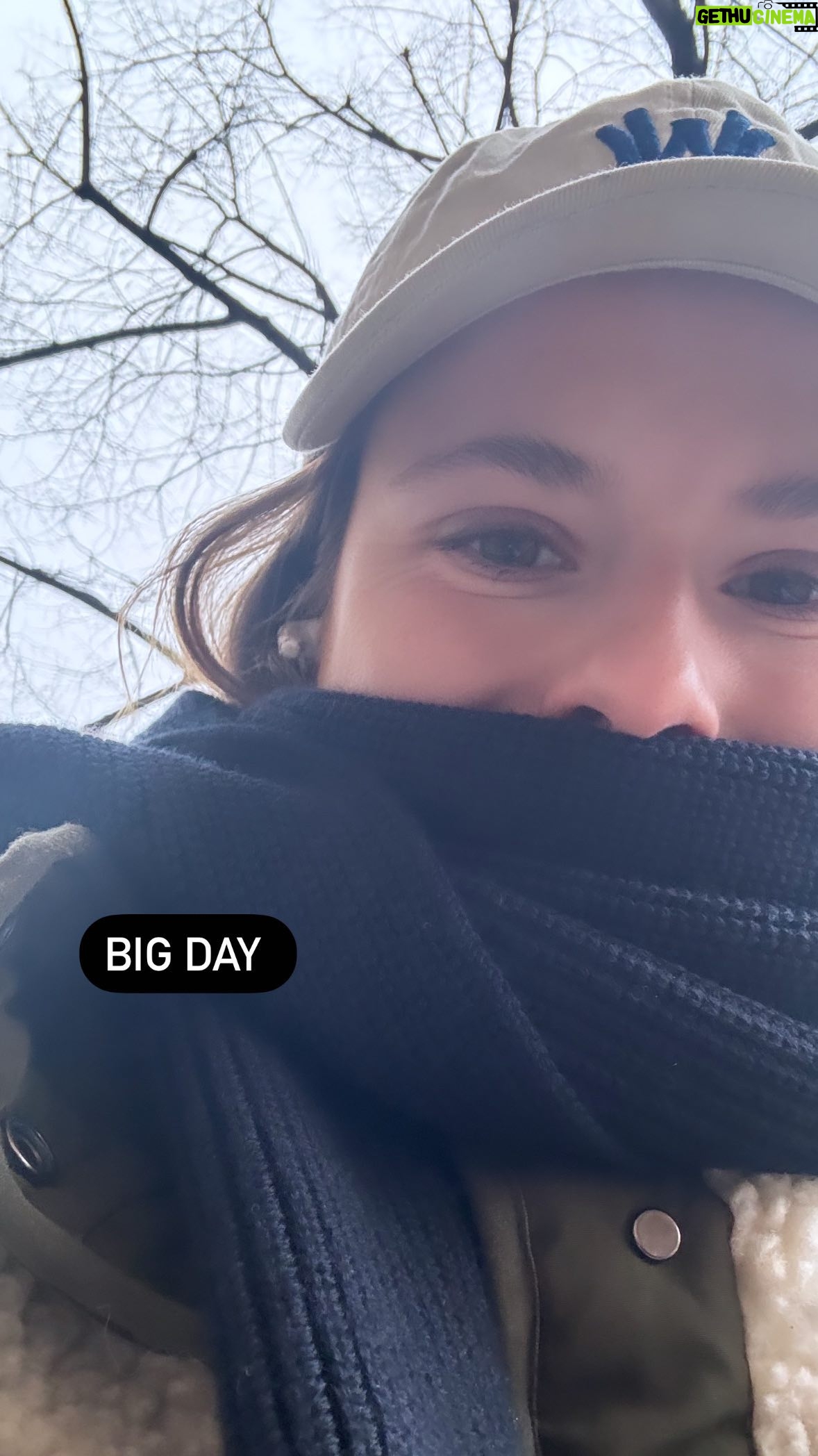 Luisa Neubauer Instagram - Warum kommt morgen dein Bus nicht? Darum. Sagt es weiter. Kommt mit auf die Straße. #WirFahrenZusammen . . 📸 @karol.roller