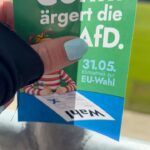 Luisa Neubauer Instagram – Proteste steigern die Wahlbeteiligung & Nazis hassen diesen Trick. Morgen starten wir mit den Klimastreiks eine Protestwelle bis hin zu den EU-Wahlen und alle sind gebraucht. Kommt mit, lasst Krach machen & klarstellen, dass wir nicht eine Sekunde vorhaben, den Rechten & Klimazerstörern das Feld zu überlassen. Alle Demo-Infos im Netz und in meiner Bio. 🔥 #europawahl #klimastreik #RechtsextremismusStoppen