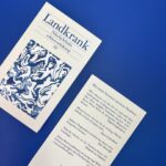 Luisa Neubauer Instagram - #Landkrank: ein bahnbrechendes Wort, ein radikal hoffnungsvolles Buch. In seinem Essay reflektiert @nikolaj.schultz die Rolle jeder und jedes Einzelnen von uns im Angesicht der Klimakatastrophe. Jetzt gibt’s das Buch auch auf Deutsch – existenziell, kompromisslos ehrlich, aufrüttelnd, mutmachend. #Buchtipp