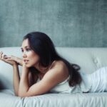 Luisa d’Oliveira Instagram – Once upon a sofa…

📷 @javierlovera