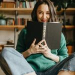 Luisa d'Oliveira Instagram - ANNOUNCEMENT! I'm starting a book club! A book club to FEED YOUR MIND. Awesome, non-fiction books to tickle your brain and bring some new ideas into you life. One book a month. We read. We talk. We grow. We repeat. I'll announce the book on the first of the month. Find your medium (hard copy, e-book, audiobook) and let's gooooooo! You can do it! I believe in you. Find the time. Feed your mind. #findthetime #feedyourmind #bookclub #feedyourmindbookclub 📸@theportraitsessions