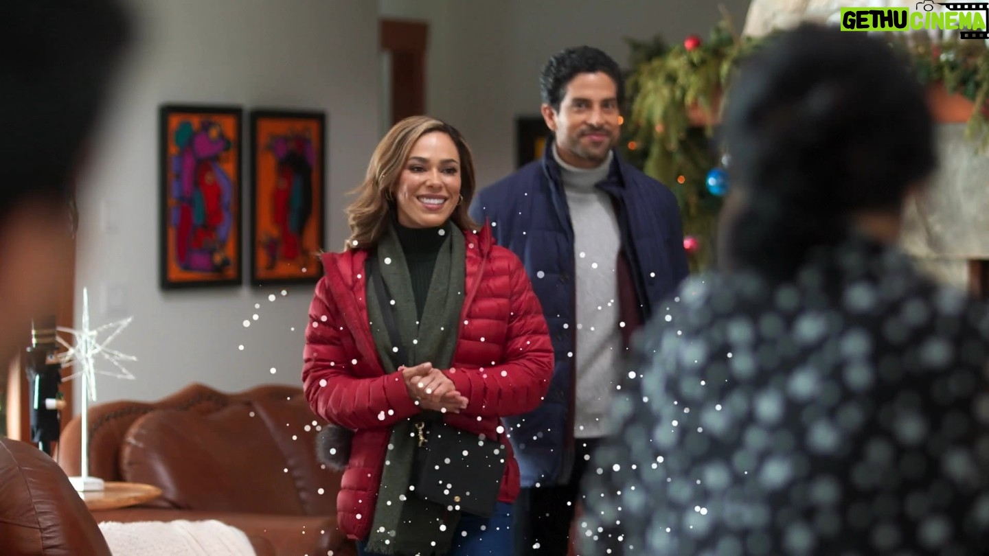 Luisa d'Oliveira Instagram - Get into the season tomorrow with some Christmas fun! Brooklyn's here to help Maria navigate an unusual Christmas proposal ;) Watch #AChristmasProposal at 8:30 PM ET/8:00PM PT on @CBStv and @ParamountPlus.