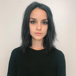 Luise Befort Instagram - TINA 🖤
War das eine schöneschöne Reise diesen Sommer- nächstes Jahr kommt #demhorizontsonah ins Kino! Freue mich schon sehr! @pantaleonfilms @studiocanal.de @demhorizontsonah.film 🌅🎬