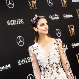 Luise Befort Instagram - Danke @bambi_awards ✨
So ein wundervoller Abend! 
Herzlichen Glückwunsch an alle Preisträger & Nominierten. 
War mir eine Ehre & Freude Laudatorin für die beste Serie zu sein.
Have a nice week! X
📸 © @clemensporikys 
#bambi2018 #unbezahltewerbung