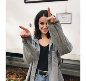 Luise Befort Instagram - Dem Horizont So Nah
kommt heute um 20:15 Uhr auf @sat.1 🎞🖤💥
Ein so schönes Projekt mit wunderbaren Kolleg*innen - ganz viel Spaß beim Schauen, ihr Lieben! x