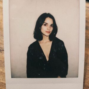 Luise Befort Instagram - Adieu 2018, es war ein Fest! 
Wunderbare Projekte, viele kleine große Wunder & bereichernde Begegnungen mit tollen Menschen.
Ich freue mich schon sehr auf 2019- auf ein weiteres abenteuerreiches Jahr! 
Danke Euch da draußen von Herzen für all die Liebe & Euern Support!
Nur das Allerbeste & viel Liebe wünsche ich Euch!
XXX