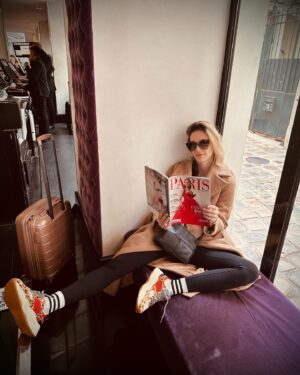Luiza Grigorova Instagram - Поетите и Париж Vol.1 

#paris #poets #actors #ontour #fun