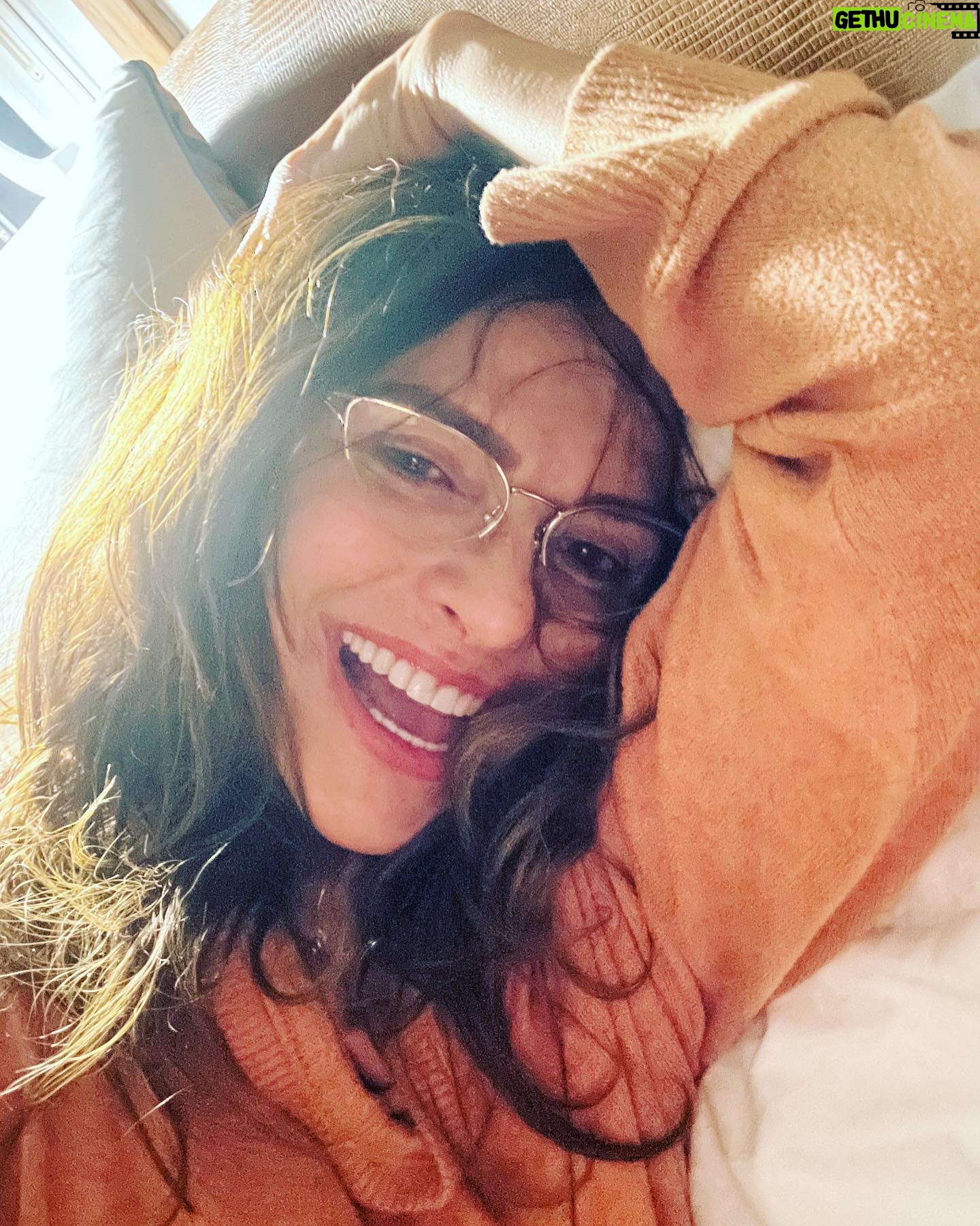 Luiza TomΓ© Instagram - Boa noite com alegria ! πππ
