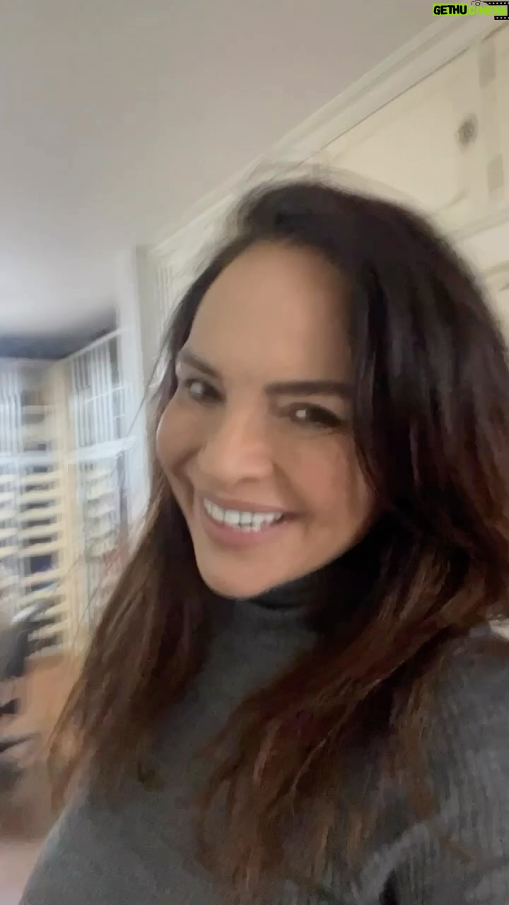 Luiza Tomé - 4.1K Likes - #sextou
Deus abençoe o final de semana e nos proteja de todo mal AMÉM.
Bjs
#semfiltro a vida como ela é!