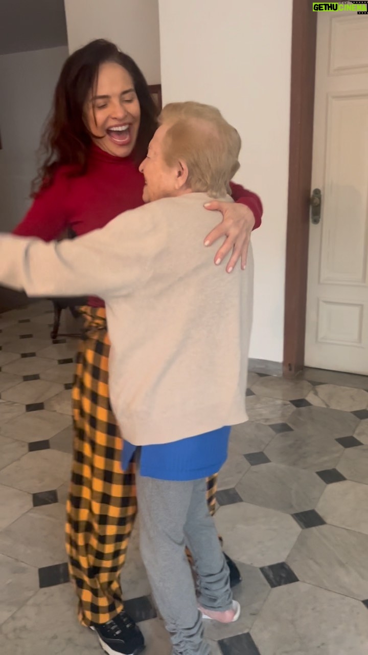 Luiza Tomé - 7K Likes - A legenda é com vocês 🙌💕