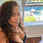 Luiza Tomé Instagram - So passando para agradecer a Deus estes dias incríveis e reencontrar pessoas mais maravilhosas ainda. Gratidão 🙏. . #easthampton lugar lindo 👙👗 . @joaodematosnyc 🙏🙏🤗