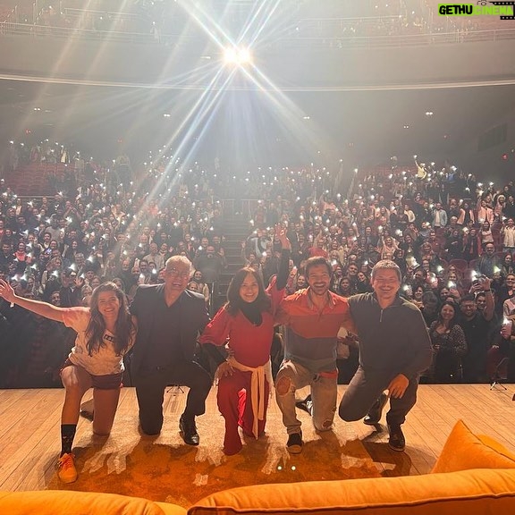 Luiza Tomé - 3.1K Likes - MAS BAH TCHÊ, QUE BAITA ESPETÁCULO! #photodump
Gauchada, estamos sem palavras pra vocês, "GRATILUZ! 🫶🏻🧡" por cada momento compartilhado, por cada gargalhada e recepção calorosa!
PORTO ALEGRE, VOCÊS FORAM INCRÍVEIS! OBRIGADO!
📌📢PASSO FUNDO E CARAZINHO, ESTAMOS CHEGANDO COM NOSSA MINI TOUR!
📸: Dudu Leal
Apoiadores: Porto alegre: @welovelimonata @barspoiler @poaparrila @madrecitabistro @duffelcontainer @moveis.santarita @novotelportoalegreairport
Fazem parte do elenco: @luizatomeofic @netonizo @felorenzoni e @murilinhocunha sob a direção de @rogeriofabianooficial .
Adaptação: @augustocury e @ingridzavarezzi
O evento é uma realização da @applausarteyalma / Direção Geral de Produção: @lucianocardosos_ com promoção da @dreamsellersbr
Coordenação de Operções: @vannybertotti
Coordenação de Programação: @iamtaylopes
Social Midia: @cfreitasbruna
Apoio Cultural: @ranzolinpi