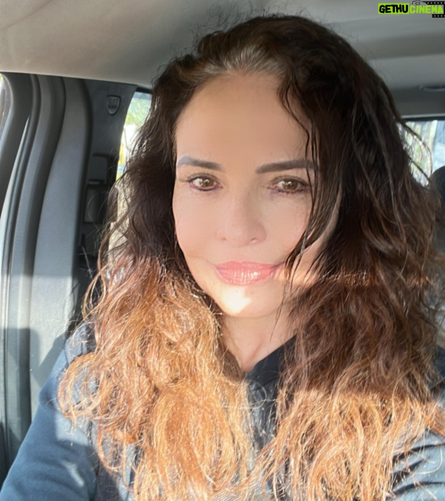 Luiza Tomé - 3.4K Likes - #sabado e eu indo no @sergiog tirar a mecha branca ☺️
Abençoado sábado para todos ♥️🌹.
.
#cuidados
.