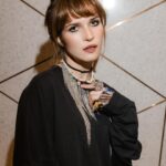 Lukerya Ilyashenko Instagram - При любой удобной возможности Люциферья Николаевна берет билеты и улетает перегружаться. Это самый верный способ для меня проветрить голову и мысли. И в путешествии важно все - от такси в котором, ты едешь, до вкуса кофе, который ты пьешь, ожидая вылета. И вот за этот самый исключительный комфорт, премиальным клиентам сервиса Alfa Only теперь можно не беспокоиться. Вчера я побывала на мероприятии, посвященному открытию Alfa Only Lounge в терминале С в Шереметьево. И это просто восторг. За настроение отвечают: бокальчик шампанского или любой коктейль, который будет для вас комплиментом. Бесплатные sleep-боксы тоже крутая фишка. Эстетически ожидать там вылета очень приятно. Поздравляю с таким событием! И жду своего следующего отпуска ❤️ У вас уже есть планы на отпуск? Кто куда 👇