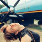Lukerya Ilyashenko Instagram - Если я не веду себя, как полудурочная - значит со мной точно что-то не так🙃