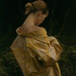 Lukerya Ilyashenko Instagram – Удивительное дело, на Шри-Ланке кожа была, как абрикос, не смотря на солнце. Приехала домой, абрикос превратился в курагу. Дорогие дамы, как реабилитировать морду лица после отдыха? Я вроде весь набор ухищрений знаю, но вдруг новшества какие появились? Фотокарточки делала несравненная @elena.phot ❤️❤️❤️