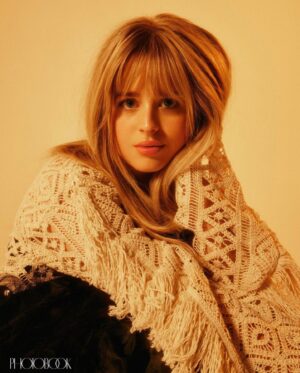 Lulu Wilson Instagram - @photobookmagazine 💋