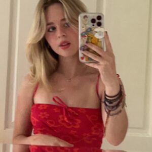 Lulu Wilson Instagram - 🍦