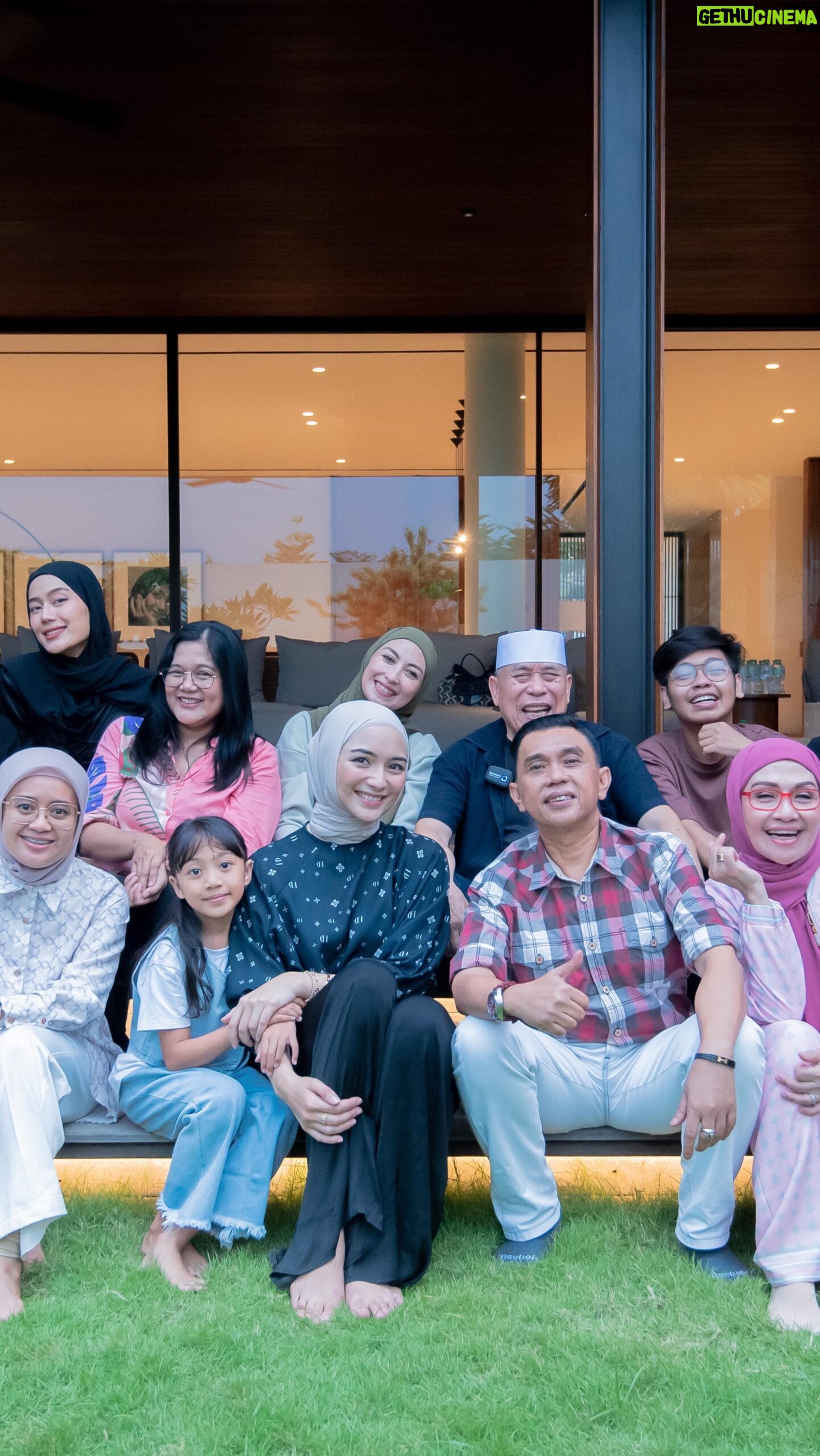 Lulu Zakaria - 2.1K Likes - #tukangbuburnaikhajitheseries
Alhamdulillah bisa menyambung Silahturahmi walau hanya sebagian dulu doakan bisa kumpul semua nanti yaa Bismillah ..
catering by chef @meithy6917
🎥📸 by : @edosulistianto_ Thanks Edoo
#reuniTBNH2023
#tbnh2012-2017
#tukangbuburnaikhajitheseries
#silahturahmi
#Alhamdulillah
#MasyaaAllahTabarakallah