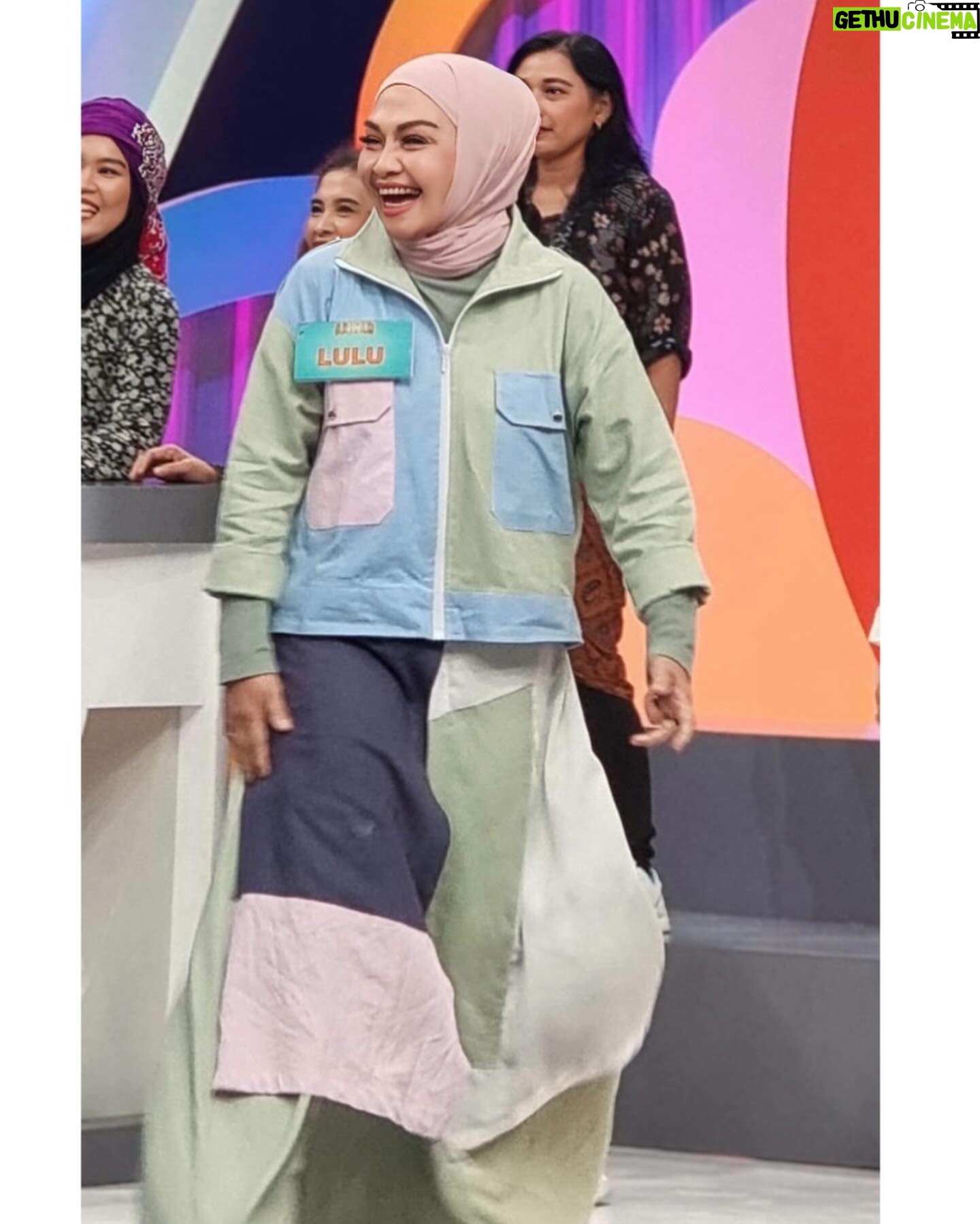 Lulu Zakaria - 834 Likes - Masyaallah emang boleh sekeren ini yaaa …🥰🥰🥰 cucok banget deh @luluzakaria70 memakai koleksi Faiza koleksi by @sunsummitbyrizaro makasih ya say foto cantyknya 😍