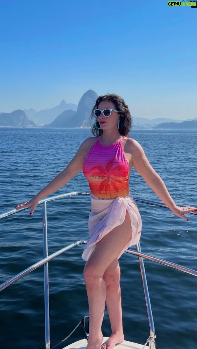 Luma de Oliveira Instagram - πΆβQue tal abrir a porta do dia?βπΆ Bom dia! ππΌβοΈ
