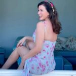 Luma de Oliveira Instagram - A semana que começa vem trazendo um recado que é tempo de renascer e florescer! Porque vem chegando a primavera! 💐🌸🌻🌺