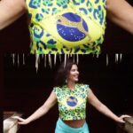Luma de Oliveira Instagram - 🎶”Cheiro de tudo que é flor mato molhado por fora, por dentro, graça carinho e amor”. 🎶 Começando a semana na vibe dessa música.