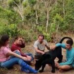 Luma de Oliveira Instagram - Muito do que somos, é onde nós fomos. Os dois dias que fiquei no instituto onde foram feitas essas imagens, farão parte dos lugares que conheci e me engrandeceram como pessoa. Estar na natureza interagindo um pouco com as onças Odara e Mamba, os biólogos Anah, Leandro e Tiago, foi ímpar. 🐆🍃🙌🏼✨