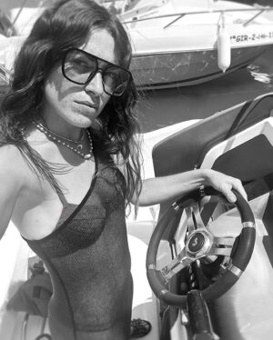 Luna Ginestet Instagram - La kiffance 🌊
.
.
.
.
.
.
.
.
@juliette.cdrc 📸