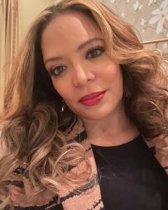 Actress Luna Lauren Velez HD Instagram Photos and Wallpapers October 2022