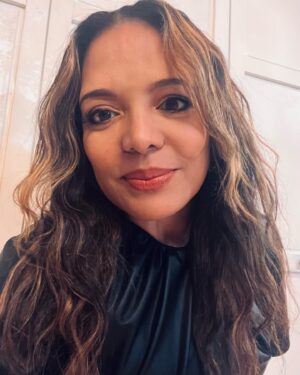 Luna Lauren Velez Instagram - And sometimes there’s …#leather
Thank you @jareddepriest @makeupbykerry @safiyaa_official @stuartweitzman #spiderverse #pressday #sagnominatingcommittee #leather #actorslife #love✨