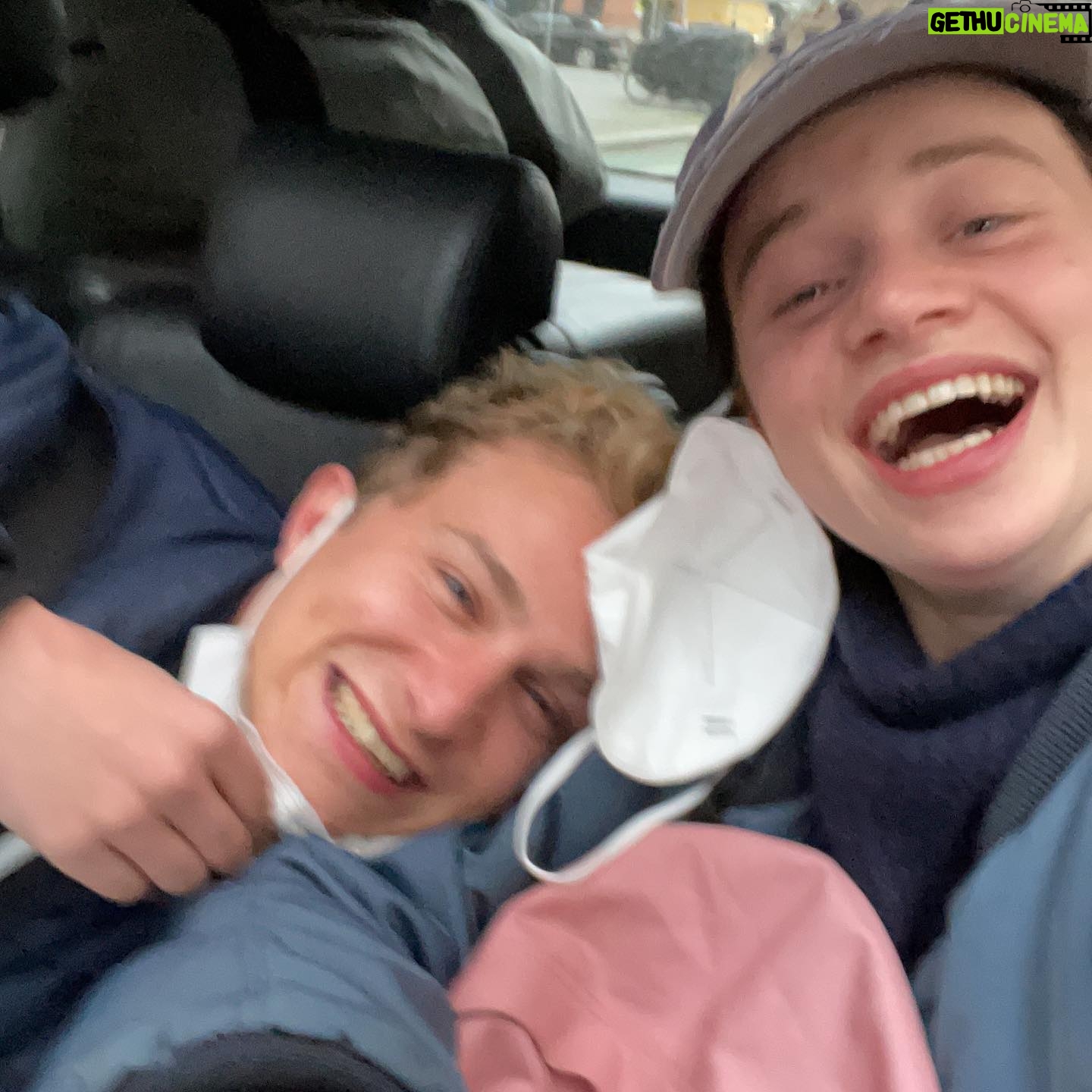 Luna Wedler - 16.3K Likes - darf ich vorstellen- mein bruder