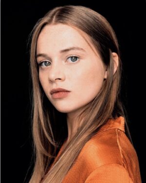 Luna Wedler Instagram - Danke!.... 📸@mathias.bothor