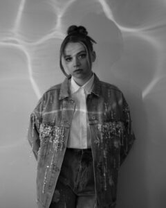 Actress Luna Wedler HD Instagram Photos and Wallpapers January 2024